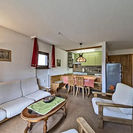 Apartment Chesa Chamuotsch - Celerina