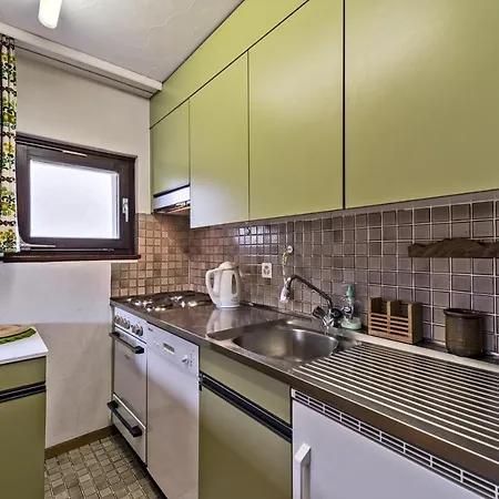 Apartment Chesa Chamuotsch - Celerina