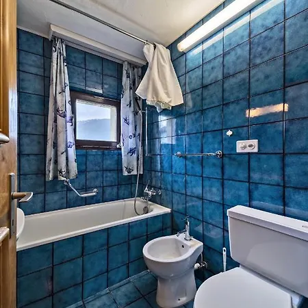 アパート Chesa Chamuotsch - Celerina ツェエリーナ